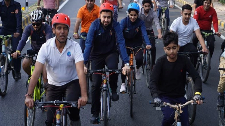 Sports News | Shooter Bhanwala, Fencer Taniksha Applaud Efforts to Promote Active Lifestyle During 63rd Fit India Sundays on Cycle