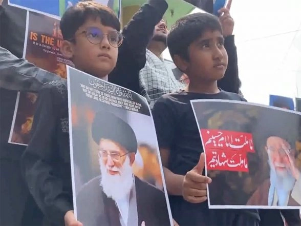 India News | Telangana: Tanzeem-e-Jaffery Organises Protest Rally Against US, Israel After Khamenei's Death