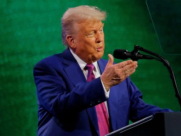 World News | Trump Speaks with Israel, Bahrain, UAE Leaders: White House