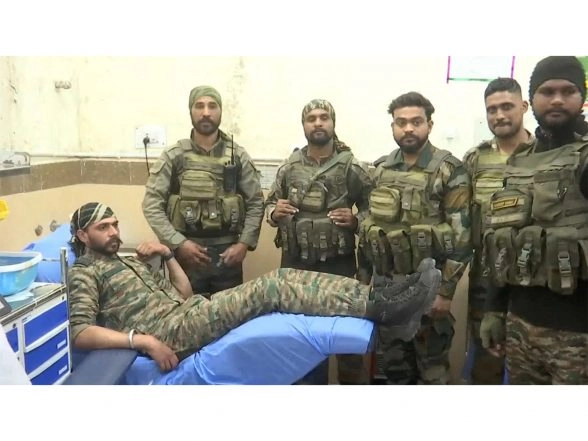 India News | J-K: Indian Army's Romeo Force Donates 20 Units of Blood at Rajouri GMC Hospital