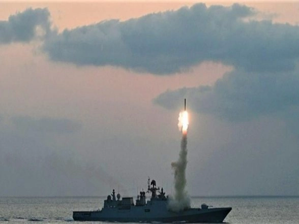 India News | Indian Navy Warships Continue Operations in Middle East Region