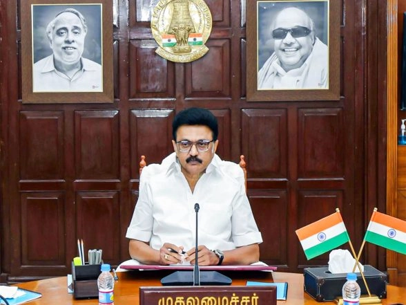 India News | Tamil Nadu Govt Credits Rs 2000, Monthly Pension in Accounts of Elderly, Widows, Persons with Disabilities as Part of KMUT Scheme