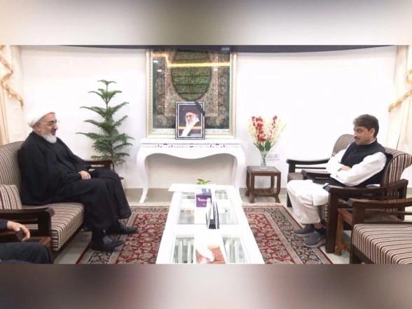 India News | After Sonia Gandhi Questions Govt Silence on Killing of Khamenei, Congress MP Imran Masood Meets His India-based Representative