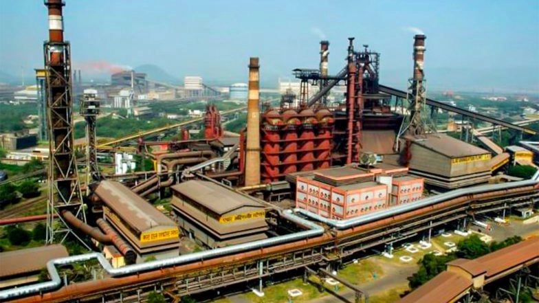 Business News | India Has 8 Weeks of Crude Oil and Petroleum Products Inventory: Govt Sources Says Country in Comfortable Position on Energy Security