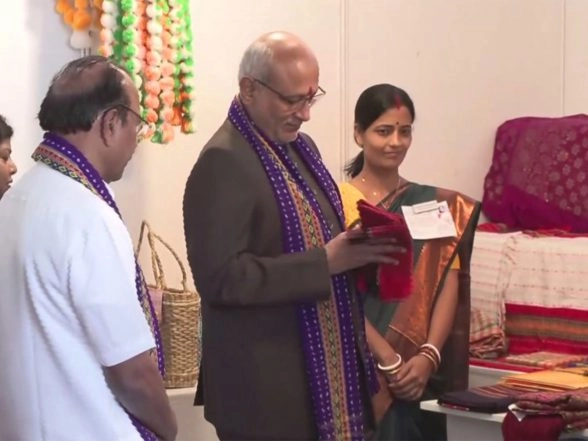 India News | VP CP Radhakrishnan Interacts with SHG Members and Lakhpati Didis in Tripura, Highlights Women-led Development