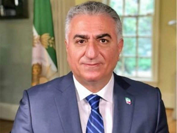 World News | Exiled Iranian Crown Prince Pahlavi Urges Iran's Military to Lay Down Arms, Join People Against Regime