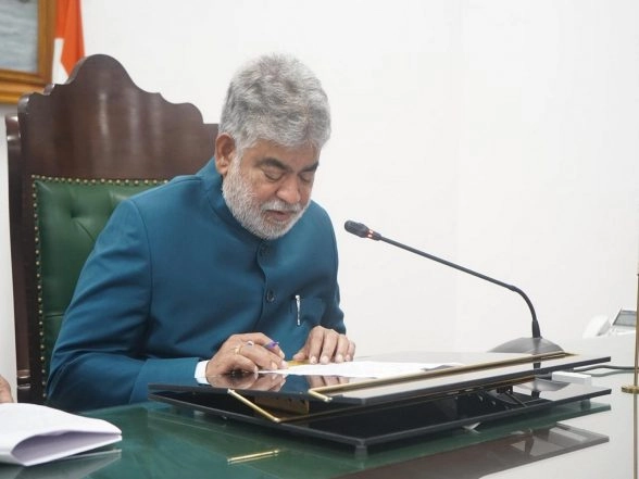 LatestLY - Politics - News Image