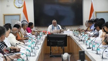 Business News | India Must Shift to Year-round Manufacturing to Achieve USD 350 Billion Textile Economy: Union Minister Giriraj Singh