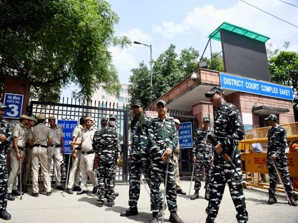 India News | Delhi Court Grants Interim Bail in Alleged Racist Abuse Case Against Northeast Students, Sets Strict Conditions