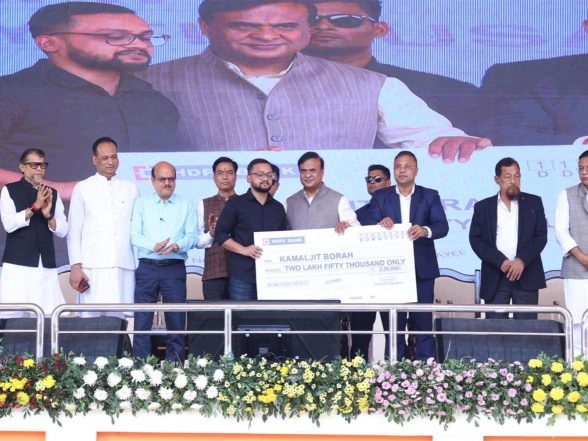 India News | Assam CM Sarma Distributes Second Tranche of Funds Under Atmanirbhar Asom Abhijan 1.0