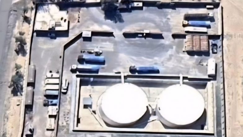 World News | Afghan Govt Says Pakistan Has Bombed Fuel Depot of Private Airline Near Kandahar Airport