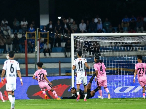 Sports News | ISL: Bengaluru Halt Mohun Bagan Winning Run