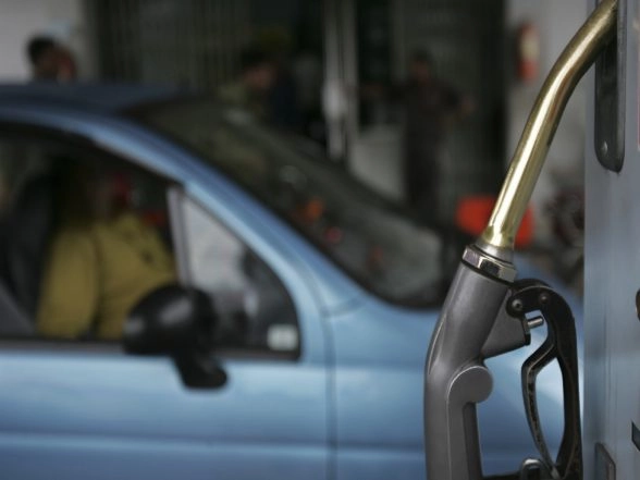 World News | Bangladesh to Import 45,000 Tonnes of Diesel from India