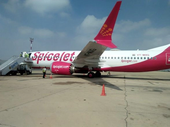 World News | West Asia Conflict: SpiceJet Cancels Flight Ops to and from Dubai, Announces Seven Special Flights from Fujairah to India