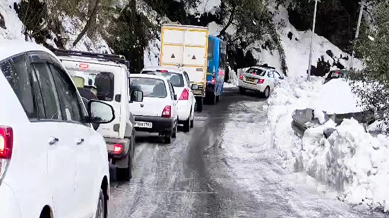 India News | Himachal: Sudden Rain, Hailstorm in Kufri; Tourists Enjoy Cooler Weather