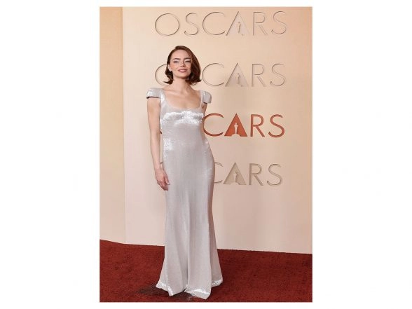 Entertainment News | Oscars 2026 : Emma Stone Brings Shimmer to Red Carpet