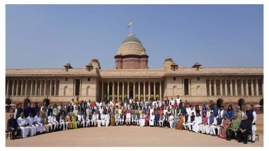 India News | New Delhi: Lok Sabha Speaker Om Birla Meets Retiring Rajya Sabha MPs at Rashtrapati Bhavan