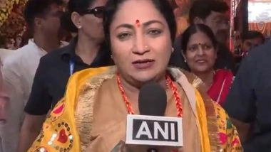 India News |  Delhi CM Rekha Gupta Offers Prayers at Jhandewalan Temple on Chaitra Navaratri in New Delhi