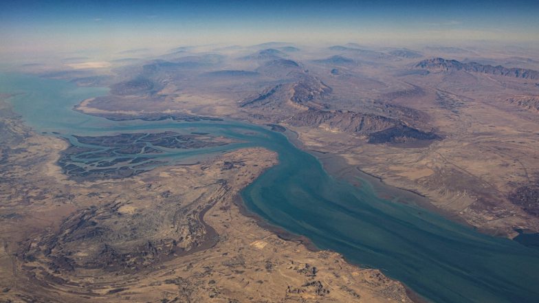 World News | Seven Nations Condemn Iran Attacks on Vessels, Energy Sites, Strait of Hormuz Closure