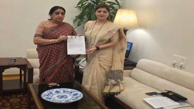 India News | Rupali Chakankar Resigns as Maharashtra Women's Commission Chairperson, Calls for 'impartial Investigation' into Ashok Kharat Case