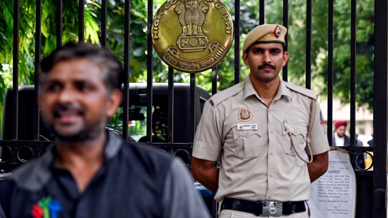 India News | Delhi HC Allows NEET-PG Candidates to Join SPMD Counselling, Says Non-joining of Stray Vacancy Seat Not a Bar