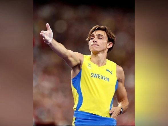 Sports News | World Indoor Athletics C'ships: Duplantis Becomes First Man to Secure Four Successive Pole Vault Titles, Breaks Competition Record