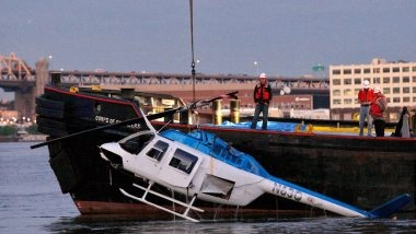 World News | Search and Rescue Operations Underway After Helicopter Crash in Territorial Waters in Qatar