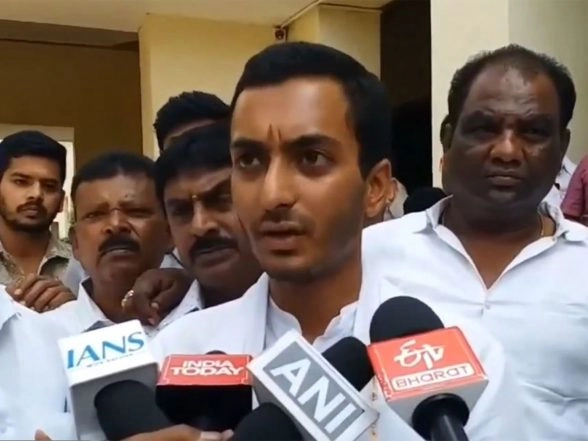 India News | Congress Fields Umesh Meti, Samarth Mallikarjun for Karnataka Bye-elections