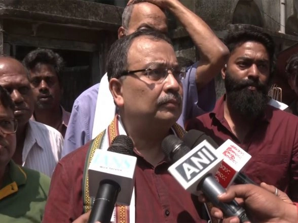 India News | West Bengal: TMC Leader Kunal Ghosh Launches Campaign in Beleghata Assembly Seat