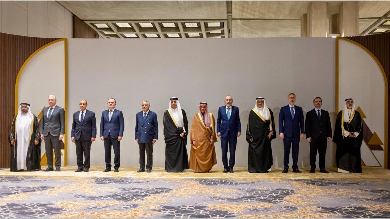 World News | Gulf States Want US to Continue Striking Iran, Reports Israeli Media