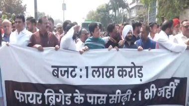 India News | Atishi, AAP MLAs Hold Protest Outside Delhi Assembly over Governance Failures