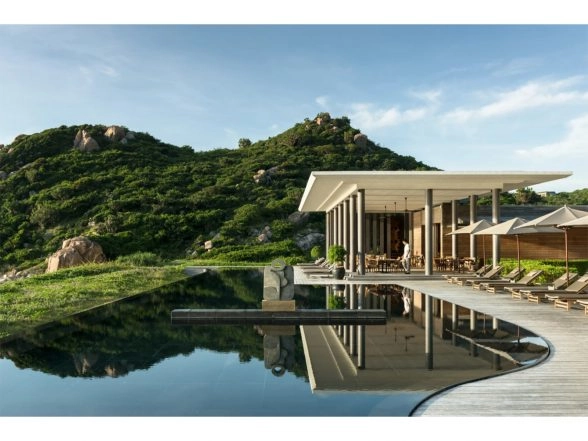 Business News | Discover the Charm of Southeast Asia & Europe This Spring Season