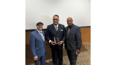 Business News | JGU Vice Chancellor Receives Prestigious STAR Scholars Lighthouse Leadership Award in the USA