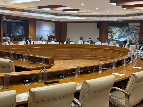 India News | First Sitting of Lok Sabha Privilege Committee Held Today