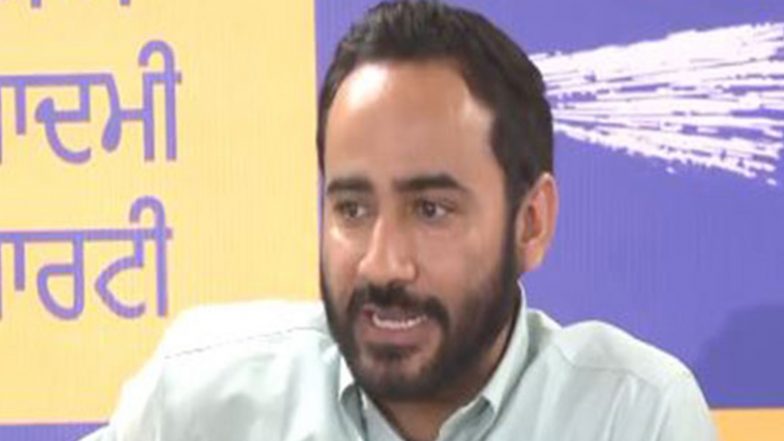 Sports News | MP Gurmeet Hayer Takes Stock of Arrangements for IPL 2026 Clash at Mullanpur