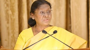 India News | President Droupadi Murmu Meets Officers of Central Power Engineering Service and Indian Economic Service at Rashtrapati Bhavan