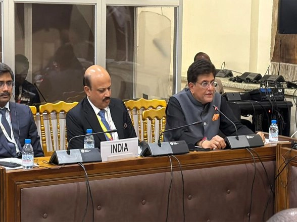 World News | Piyush Goyal Holds Talks with African Countries at WTO Ministerial Conference in Cameroon