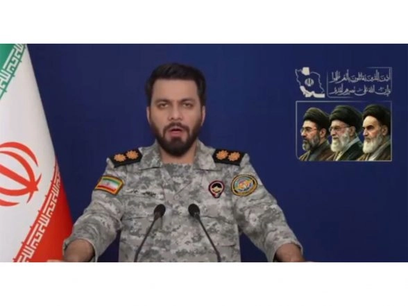 World News | Iran Pledges Retaliatory Strikes on Residences of US, Israeli Commanders, Officials in the Region