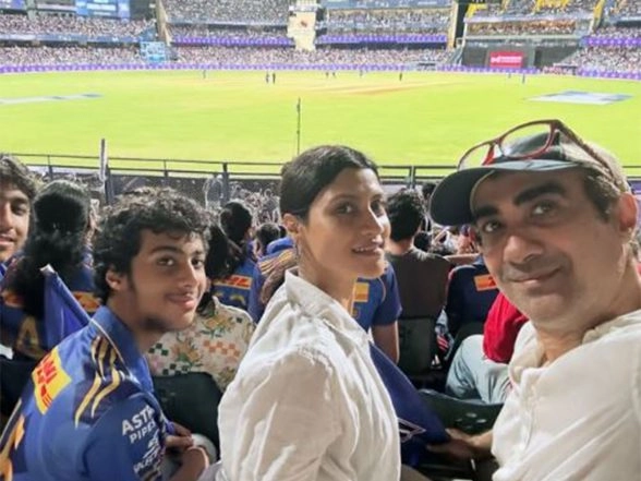 Entertainment News | Former Couple Ranvir Shorey, Konkona Sen Sharma Spotted with Son at MI Vs KKR IPL 2026 Match