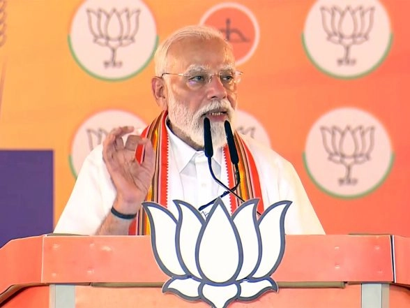 India News | PM Modi Terms Amit Shah's Speech in Lok Sabha as Outstanding, Says NDA Government Has Worked to Uproot Naxalism