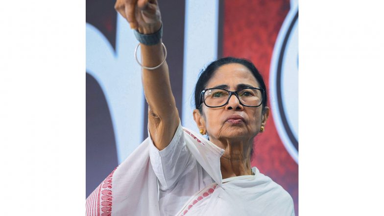 India News | Mamata Banerjee Writes to EC, Alleges BJP Agents Attempting 'voter Hijacking' by Flooding CEC's Office