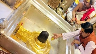 India News | MP CM Mohan Yadav Offers Prayers at Kashi Vishwanath Temple in Varanasi, Tours Temple Corridor