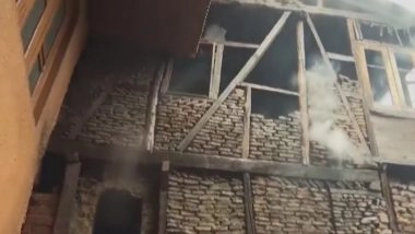 India News | J-K: Two Firefighters Sustain Injuries After Fire Breaks out in Srinagar's Residential Building