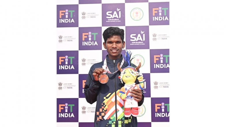 Sports News | Suraj Mashi Bagged Men's 5000m Silver Medal with Borrowed Spikes in Khelo India Tribal Games