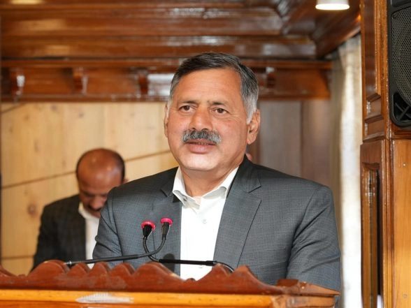 LatestLY - Politics Business - News Image