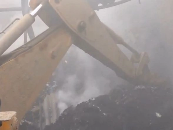 LatestLY - Politics Business - News Image