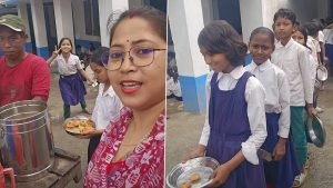 Viral Video From West Bengal: Students of Bhadrakali High School Served Golgappas for Mid-Day Meal Amid LPG Crisis