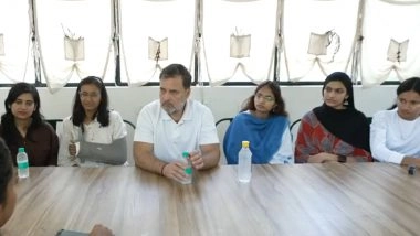 &lsquo;What&rsquo;s the Riskiest Thing You&rsquo;ve Done?&rsquo; Rahul Gandhi Asks DU Student; She Replies &lsquo;Joining Congress&rsquo; (Video)