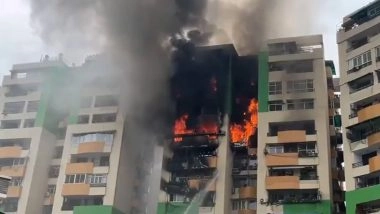 Ghaziabad Fire: Major Blaze Erupts at Gaur Green Avenue Society In Indirapuram, Thick Smoke Triggers Panic Among Residents (Watch Videos)