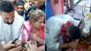&lsquo;Bhooth Bangla&rsquo; Actor Akshay Kumar Seeks Blessings at Ujjain&rsquo;s Mahakaleshwar Temple With Mother-in-Law Dimple Kapadia Ahead of Film Release (Watch Video)